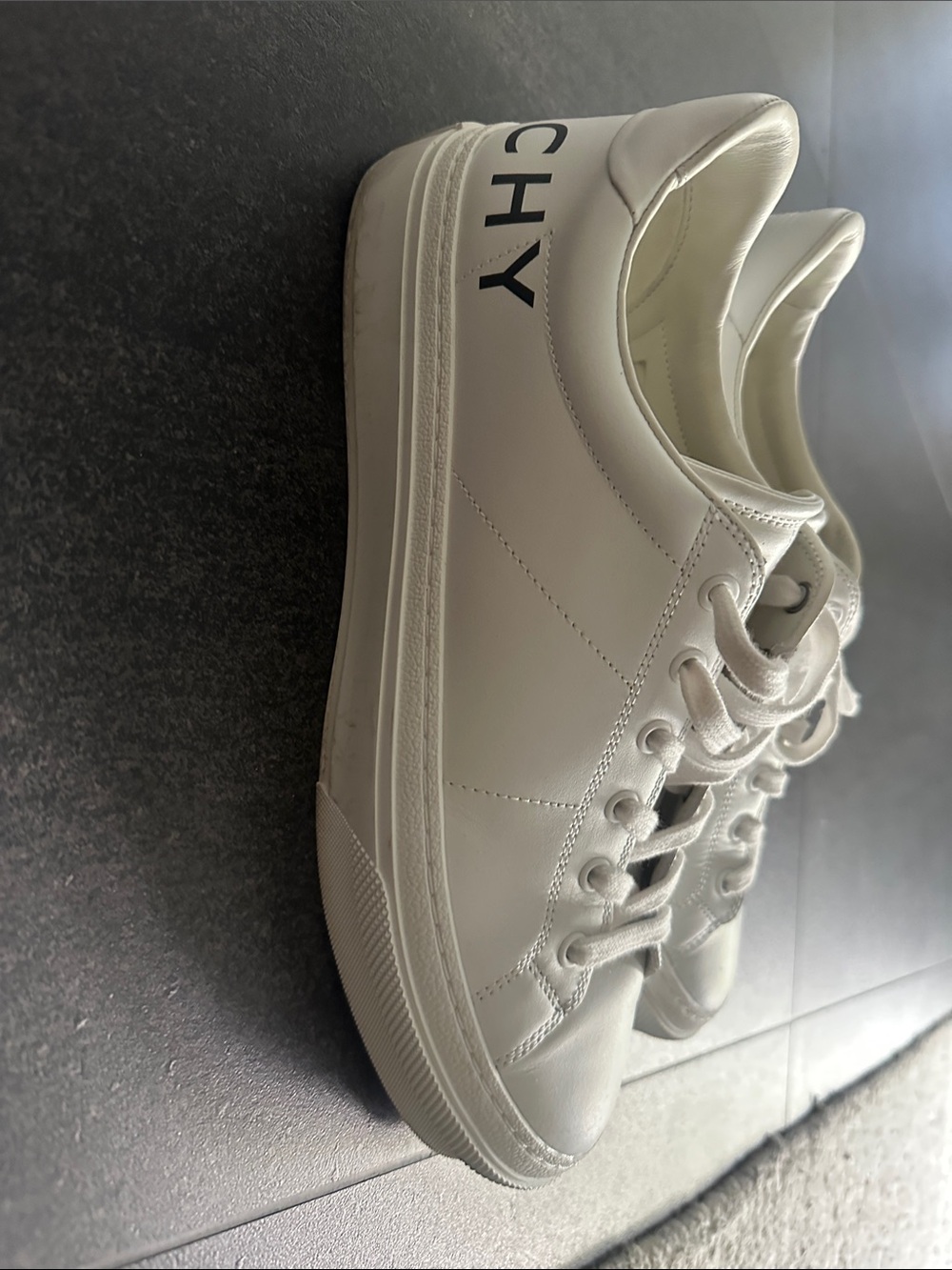 CHY White Leather Low-Top Sneakers